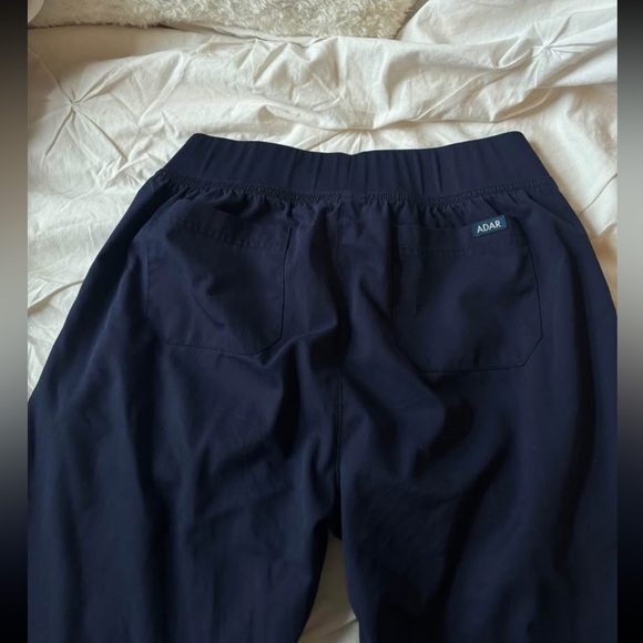 Nursing scrub set -small - Picture 4 of 8